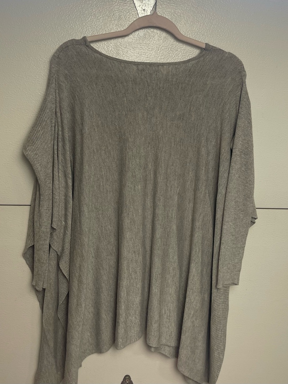 bebe Light Heather Gray Relaxed Knit Cocoon Top - Picture 3 of 10